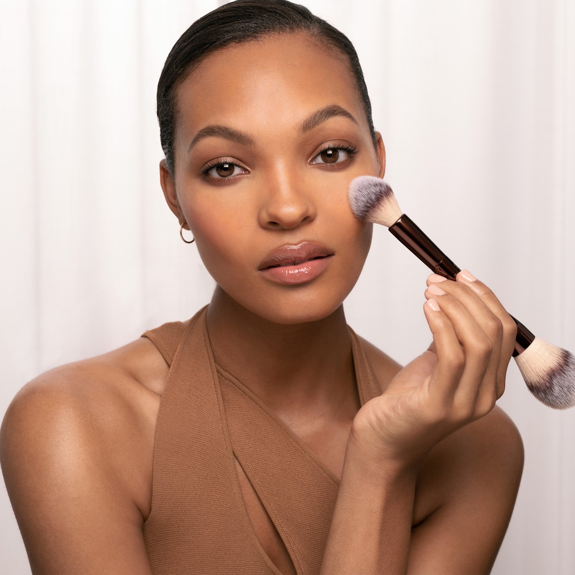 Veil? Translucent Setting Powder - Image 2